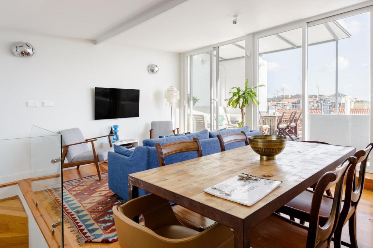 Chiado Rooftop Retreat: 19th Century Charm with River Views Lisbon Exterior photo